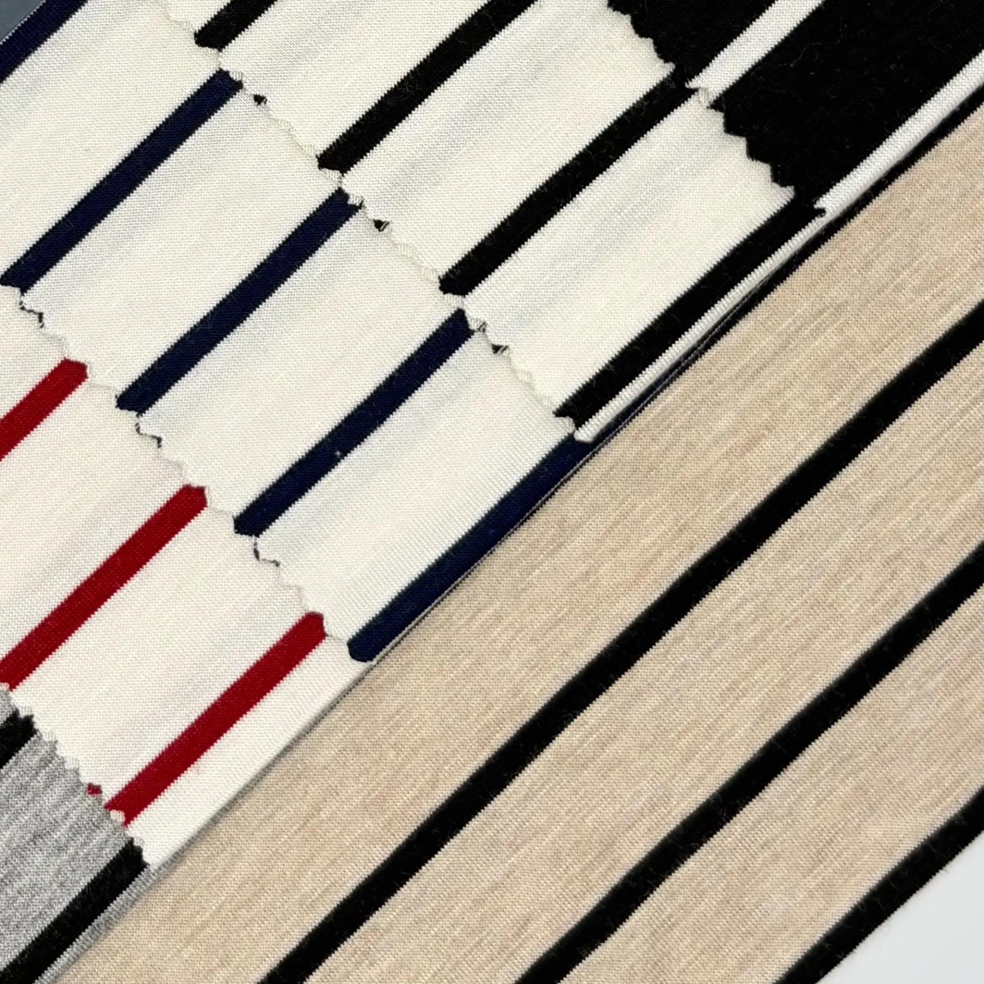 Breton Stripe (Oatmeal/Black)