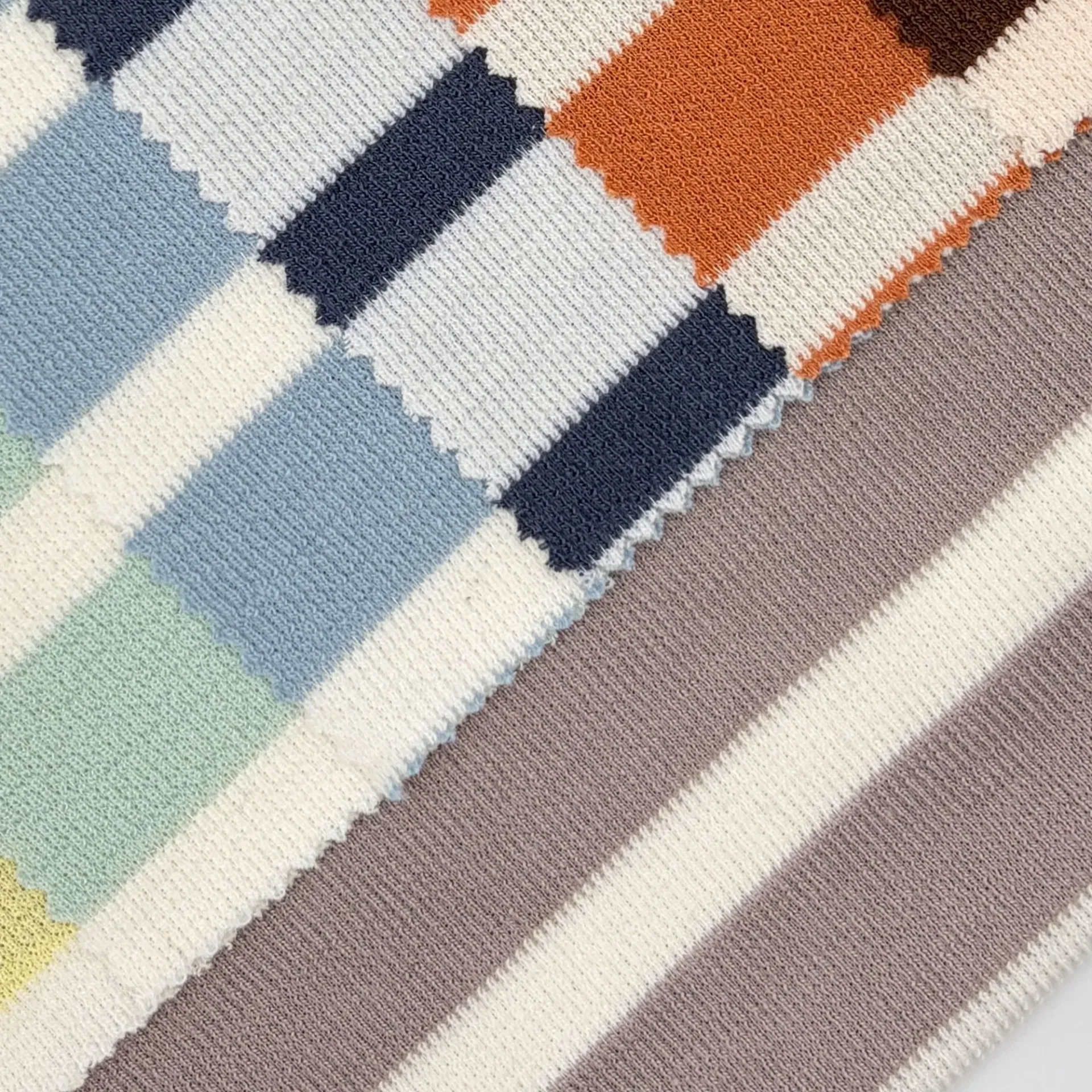 Bold Knit Stripe (Off White/Black)