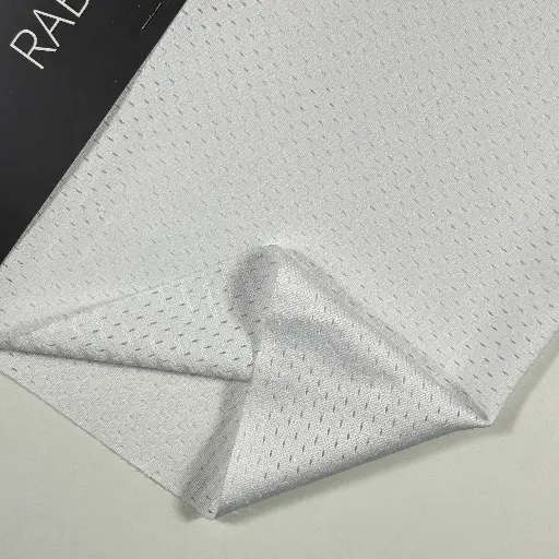 Max Eyelet